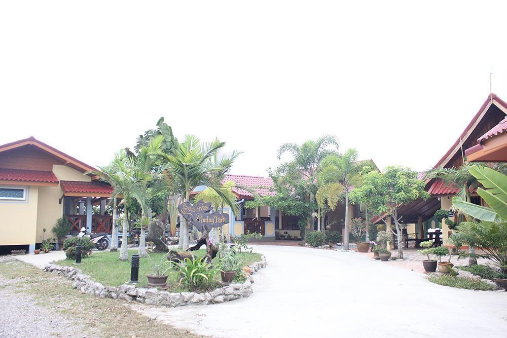 Rimlay Park Resort Phatthalung Exterior photo